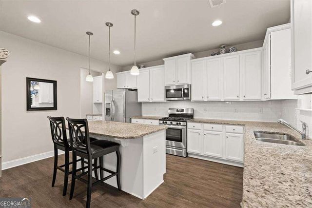 40 Shamrock Chase, Adairsville, GA 30103