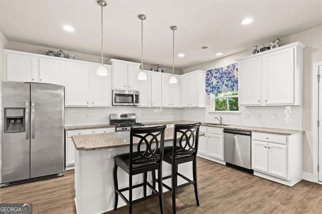 40 Shamrock Chase, Adairsville, GA 30103