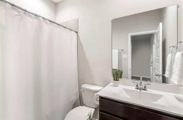 3902 Country Club Drive, Baytown, TX 77521