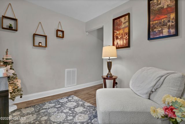 1755 E Wilmington Street Ext, Saint Helena, NC 28425