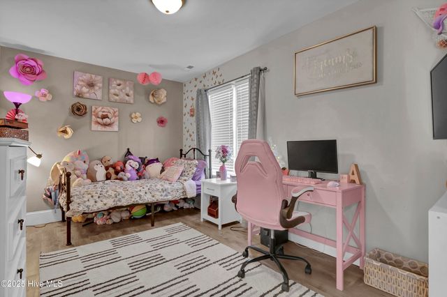 1755 E Wilmington Street Ext, Saint Helena, NC 28425