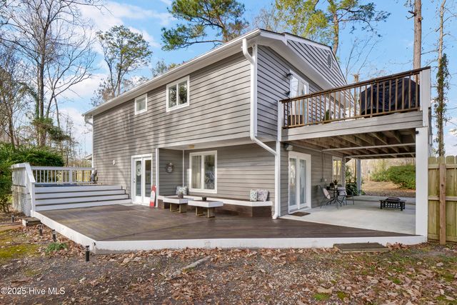 1755 E Wilmington Street Ext, Saint Helena, NC 28425