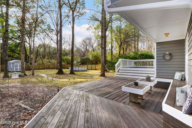 1755 E Wilmington Street Ext, Saint Helena, NC 28425