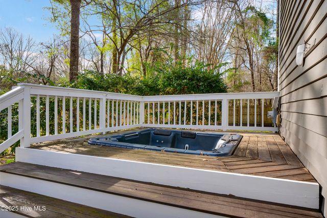 1755 E Wilmington Street Ext, Saint Helena, NC 28425