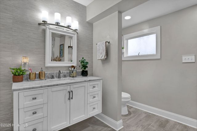 1755 E Wilmington Street Ext, Saint Helena, NC 28425