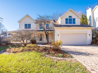 1104 Thatcher Trail, West Dundee, IL 60118