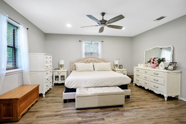 726 King Cecil Court, Scroggins, TX 75480