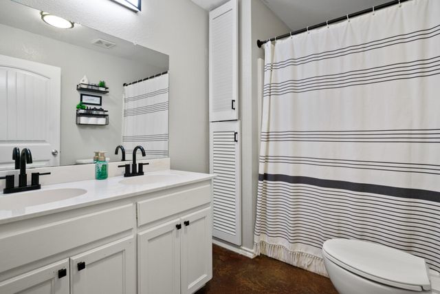 726 King Cecil Court, Scroggins, TX 75480