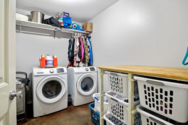 726 King Cecil Court, Scroggins, TX 75480