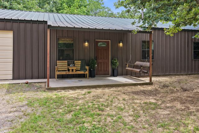 726 King Cecil Court, Scroggins, TX 75480