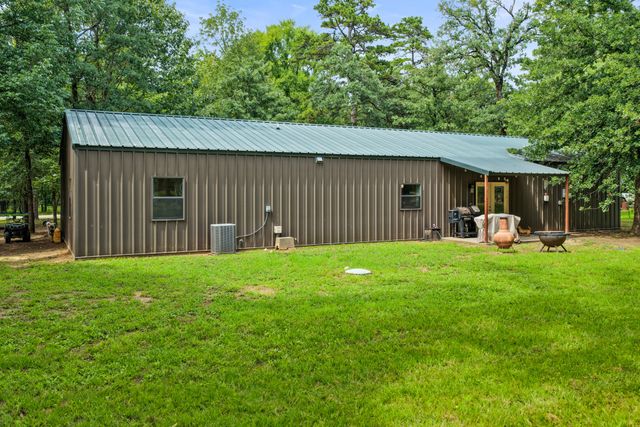 726 King Cecil Court, Scroggins, TX 75480