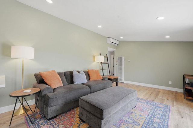 3041 Masters Place, San Diego, CA 92123