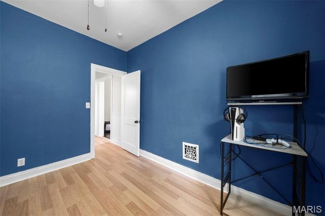 5230 Lisette Avenue, St Louis, MO 63109