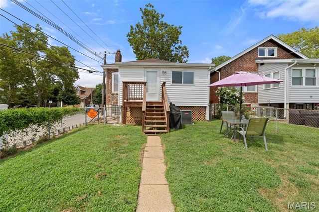 5230 Lisette Avenue, St Louis, MO 63109