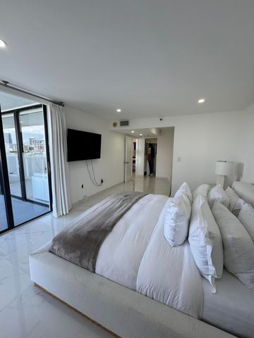 20515 E Country Club Drive 1442, Miami, FL 33180