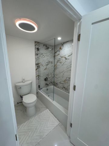 20515 E Country Club Drive 1442, Miami, FL 33180