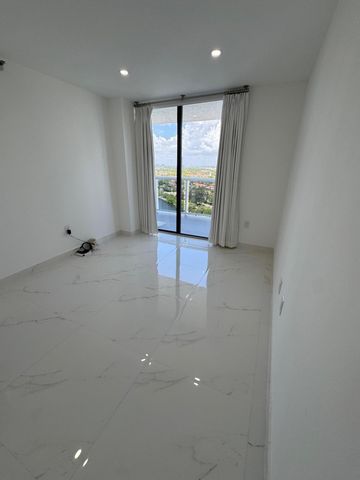 20515 E Country Club Drive 1442, Miami, FL 33180