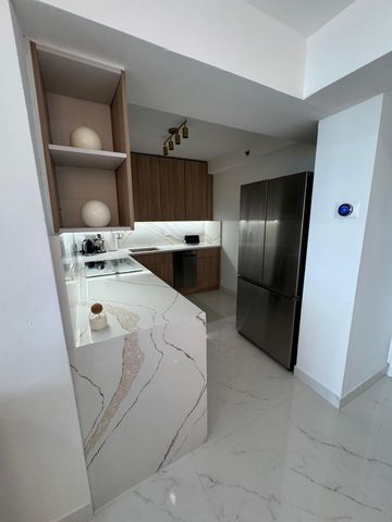 20515 E Country Club Drive 1442, Miami, FL 33180