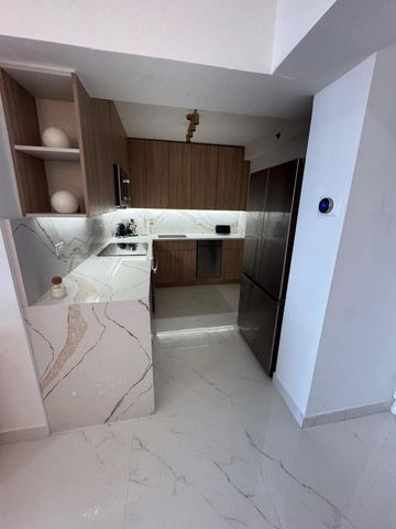 20515 E Country Club Drive 1442, Miami, FL 33180