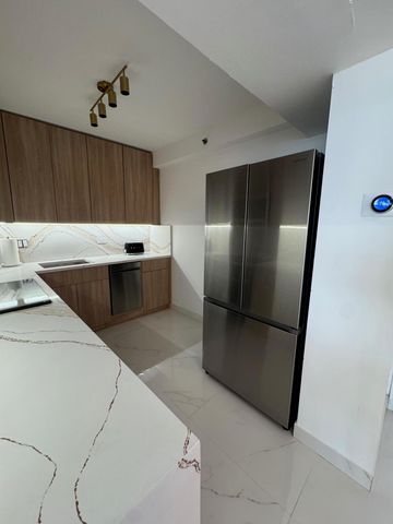 20515 E Country Club Drive 1442, Miami, FL 33180