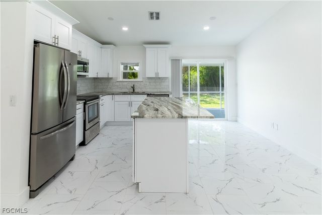 3317 17th ST SW, Lehigh Acres, FL 33976