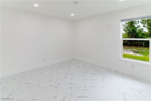 3317 17th ST SW, Lehigh Acres, FL 33976