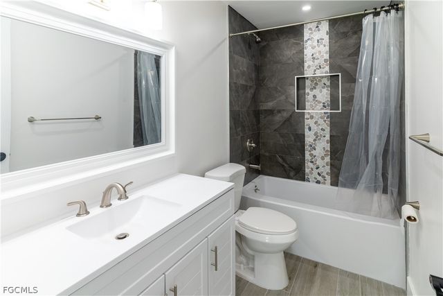 3317 17th ST SW, Lehigh Acres, FL 33976