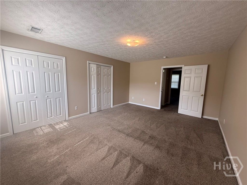 Image 12 of property listing at 74 Casey Drive F, Richmond Hill, GA 31324