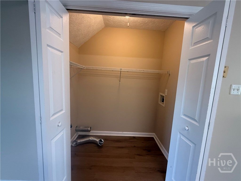 Image 16 of property listing at 74 Casey Drive F, Richmond Hill, GA 31324