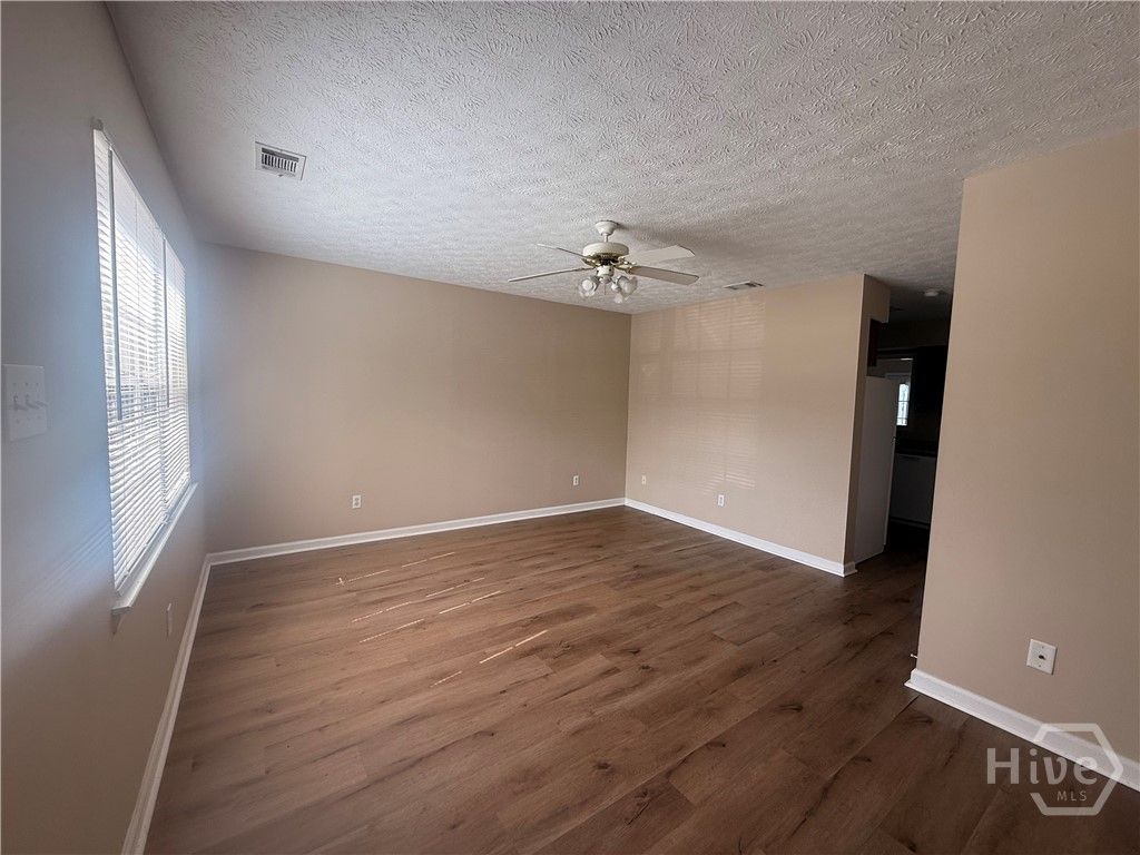 Image 2 of property listing at 74 Casey Drive F, Richmond Hill, GA 31324