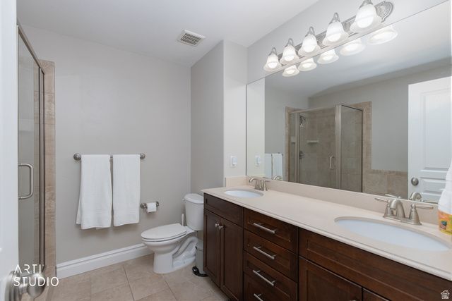 1281 S MOUNTAIN CREST DRIVE DR, Woods Cross, UT 84087