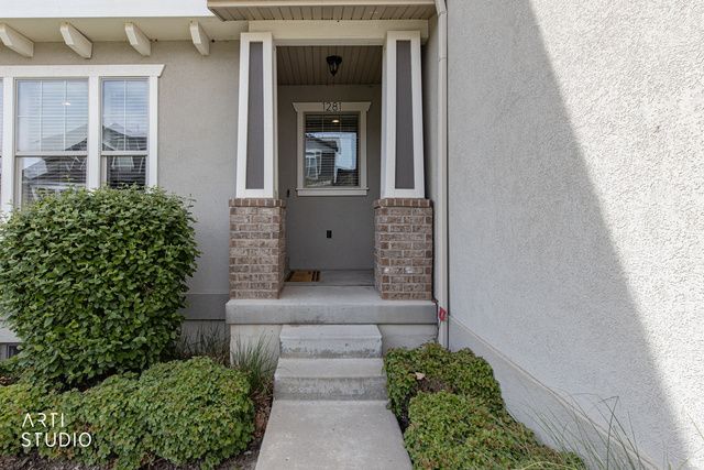 1281 S MOUNTAIN CREST DRIVE DR, Woods Cross, UT 84087
