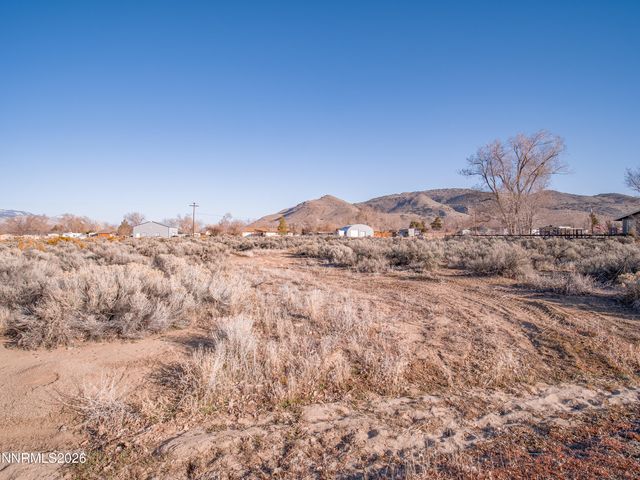 1356 Stephanie Way, Minden, NV 89423