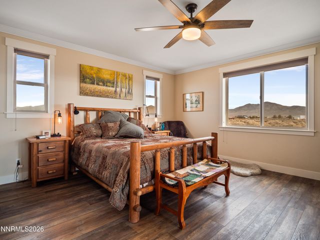 1356 Stephanie Way, Minden, NV 89423