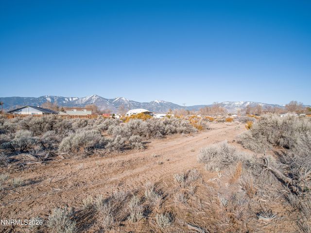 1356 Stephanie Way, Minden, NV 89423