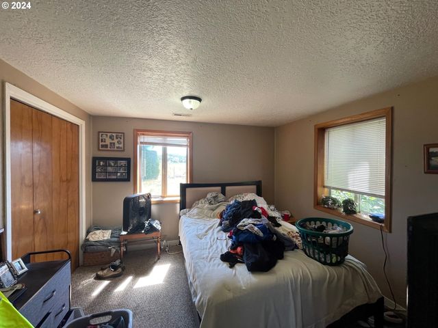 30140 Nw WEST UNION Rd, North Plains, OR 97133