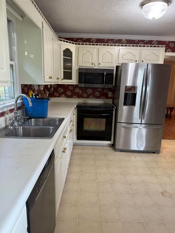 105 Chandler Downs Trail, Inman, SC 29349