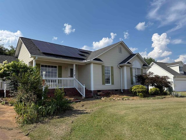 105 Chandler Downs Trail, Inman, SC 29349