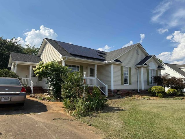 105 Chandler Downs Trail, Inman, SC 29349