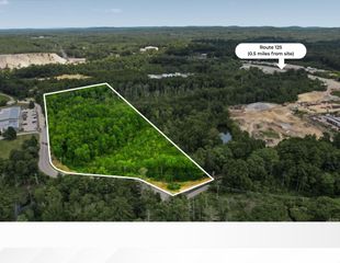 36 Old County Road, Plaistow, NH 03865