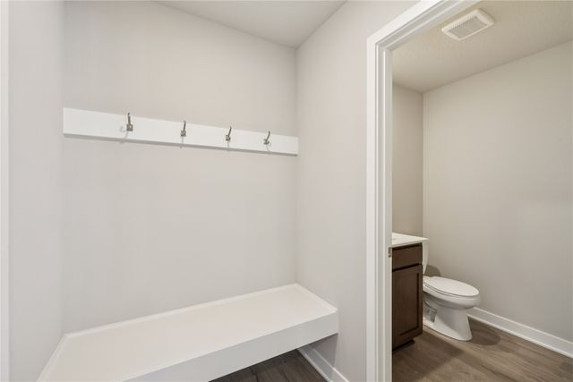 735 W Wright Road, Norwalk, IA 50211