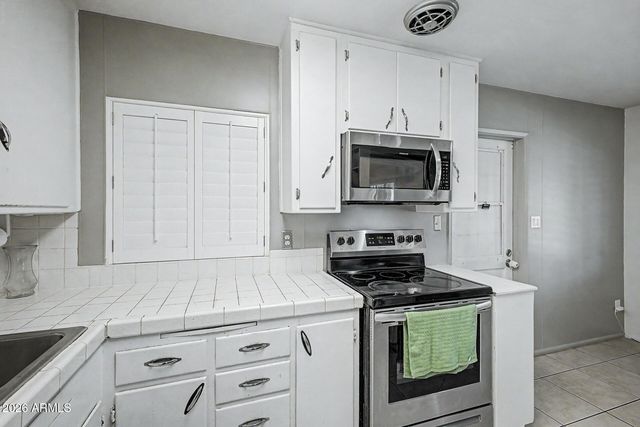 2412 W MARLETTE Avenue, Phoenix, AZ 85015