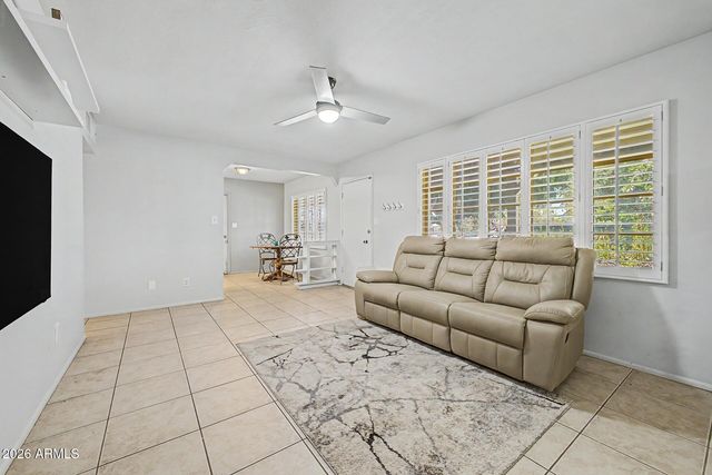 2412 W MARLETTE Avenue, Phoenix, AZ 85015