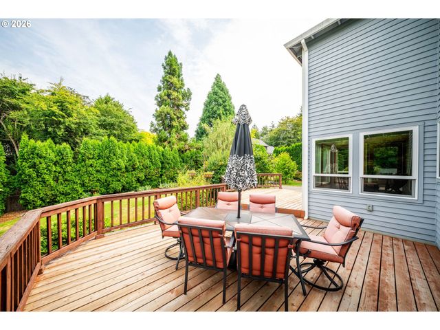 2647 Sw Sylvania Ter, Portland, OR 97219