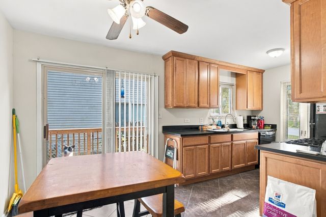 1036 Foxworth Boulevard, Lombard, IL 60148