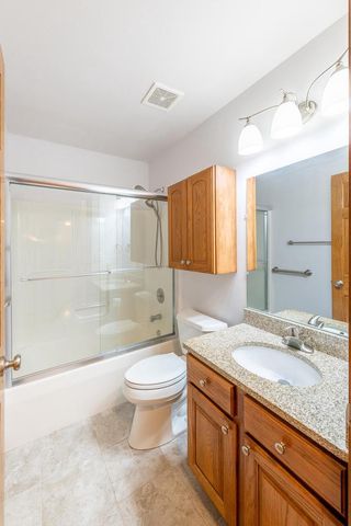 10655 33rd AVENUE, Pleasant Prairie, WI 53158