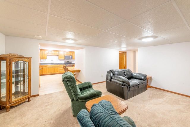 10655 33rd AVENUE, Pleasant Prairie, WI 53158