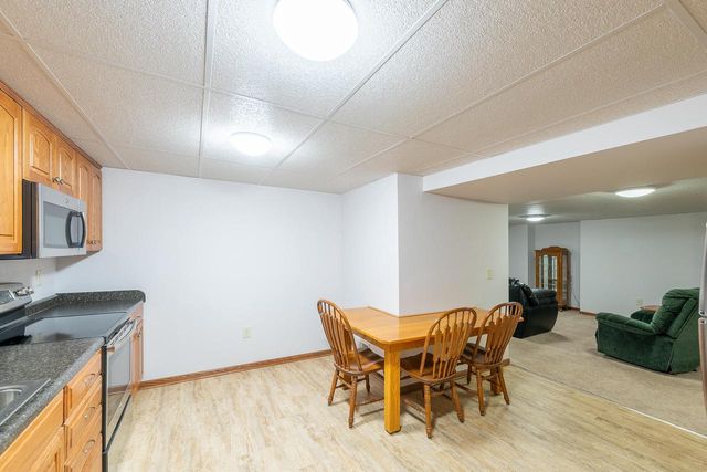 10655 33rd AVENUE, Pleasant Prairie, WI 53158