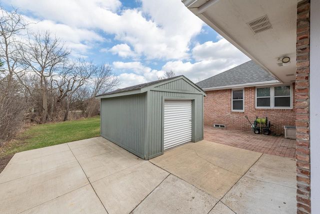 10655 33rd AVENUE, Pleasant Prairie, WI 53158