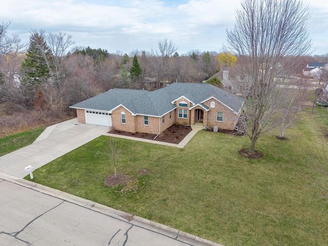 10655 33rd AVENUE, Pleasant Prairie, WI 53158